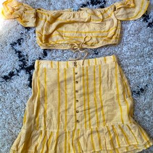 Two Piece Matching set for Summer ☀️💛🌻